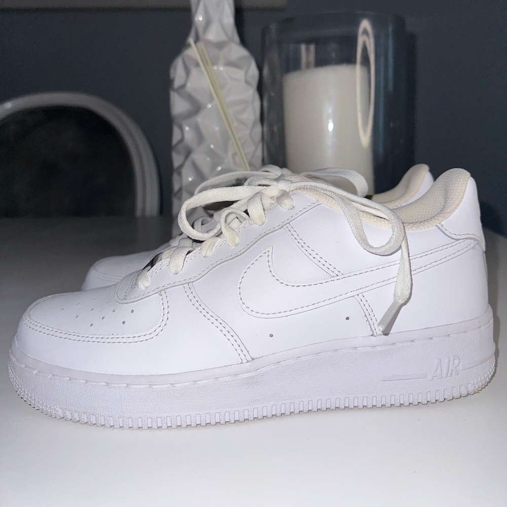 Nike “AIR FORCE 1”